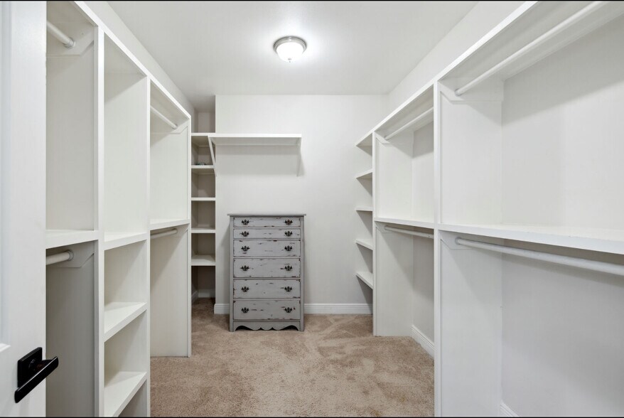 Building Photo - 20 Inlet Cv