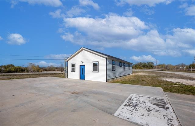 Building Photo - 147 Western Lake Dr