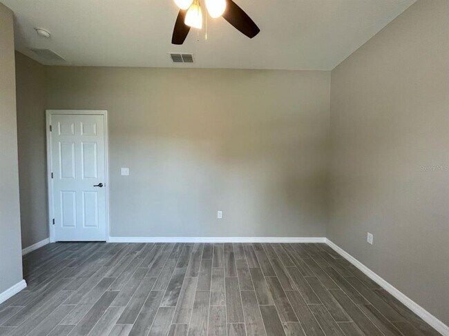 Building Photo - 407 Bedlington Ct