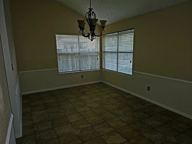 Building Photo - 12110 Hedgedown Dr