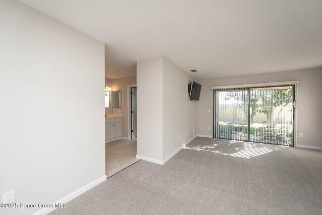 Building Photo - 1326 Cherry Hills Rd NE