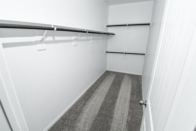 Building Photo - 21218 Flowering Dogwood Cir