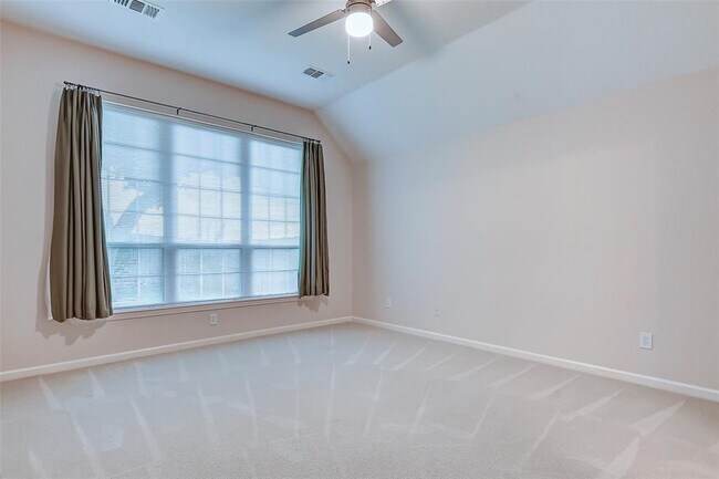 Building Photo - 7039 Clustering Oak Ct