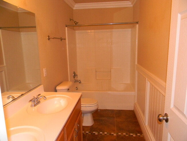 Building Photo - BEAUTIFUL ROSETTA CANYON 45014 Anabel Lane...