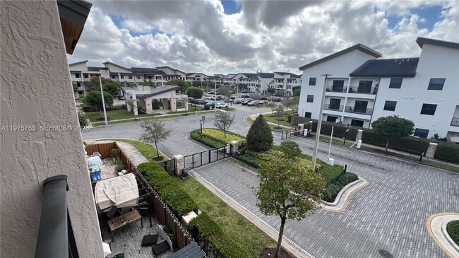 Building Photo - 7915 NW 104th Ave