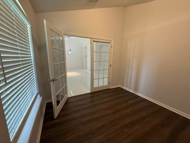 Building Photo - 5458 Hidden Gardens Dr