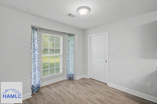 Building Photo - 10179 GA-196