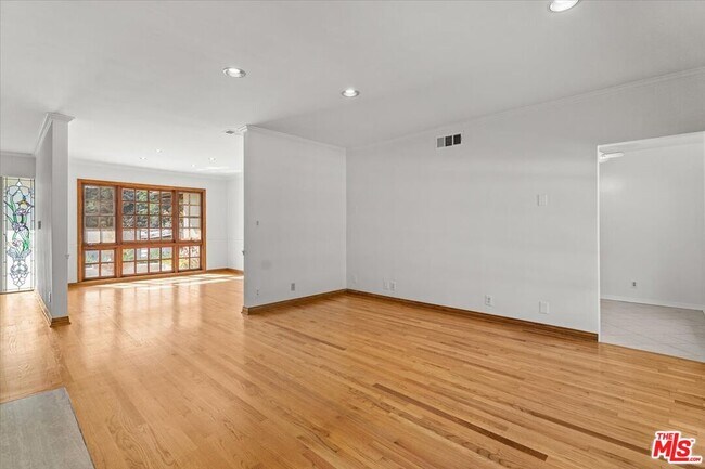 Building Photo - 13521 Bayliss Rd