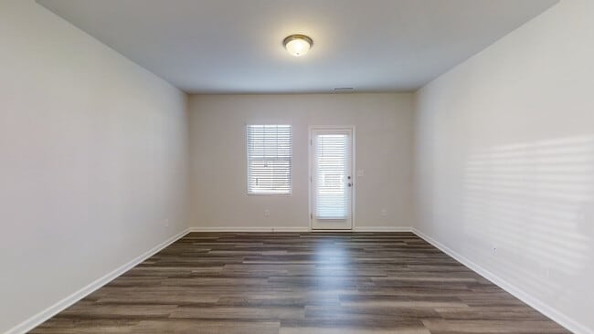 Building Photo - 121 Velten Ridge Dr