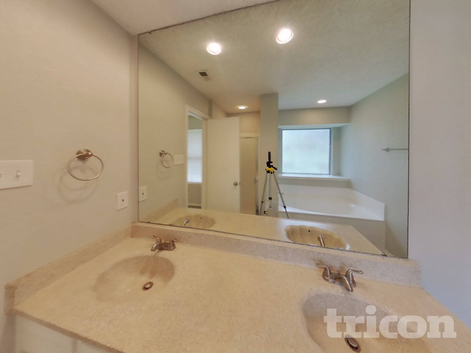 Building Photo - 6912 Rolling Crk Ln