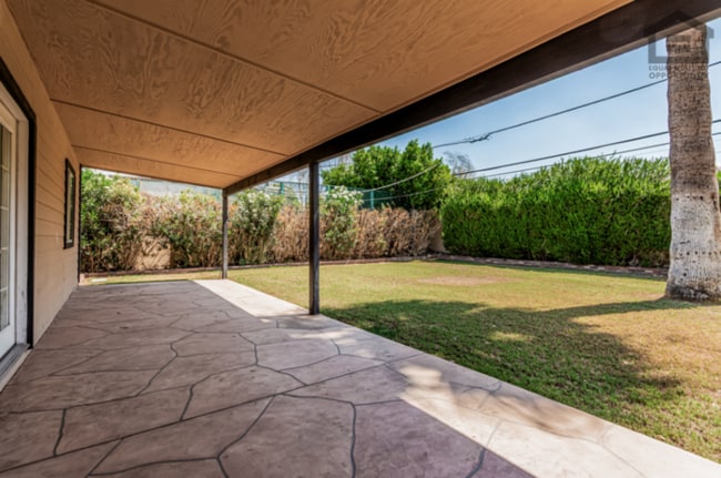 Building Photo - 3Bed/3Bath House at Thomas/7th Ave! Ready for Immediate Move-In! -- NO HOA! FULLY REMODELED!