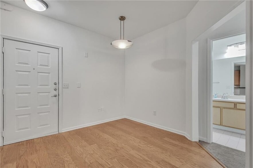 Building Photo - 821 Ralph McGill Blvd NE