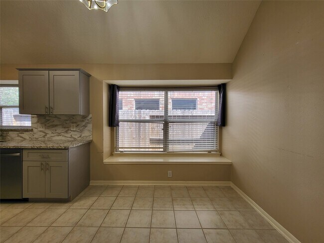 Building Photo - 3218 Markstone Ct