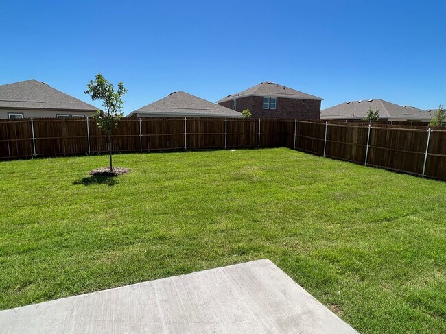 Building Photo - 752 Richmond Dr