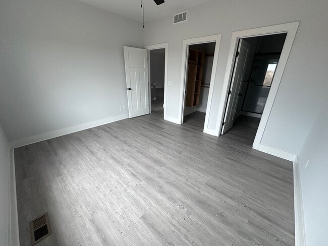 Building Photo - $1875- 4 bed 3 bath - New Build Duplex in a beautiful neighborhood!