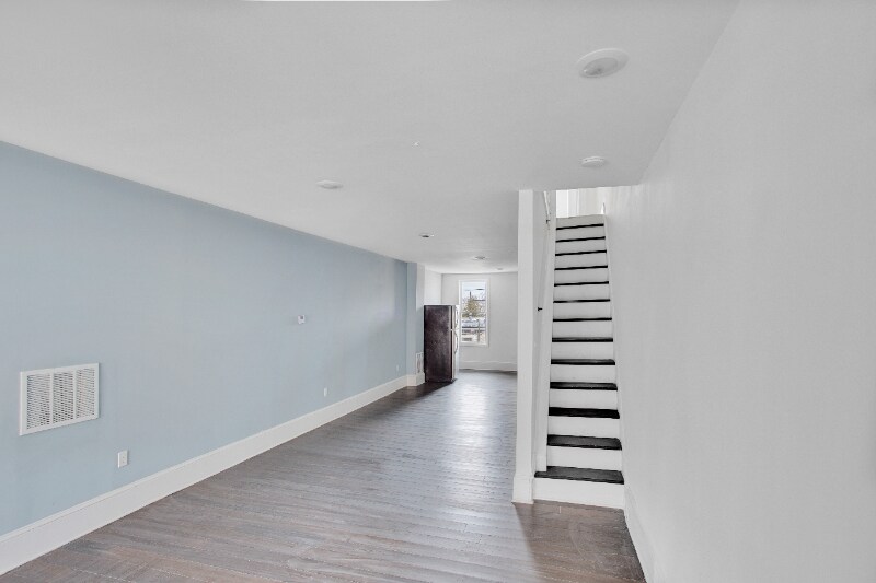 Building Photo - 2212 W Fayette St
