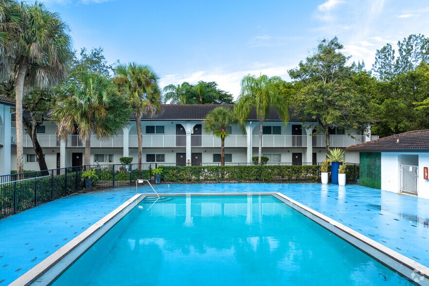 SunPointe 7609 NW 42nd Plz Sunrise FL 33351 Apartment Finder