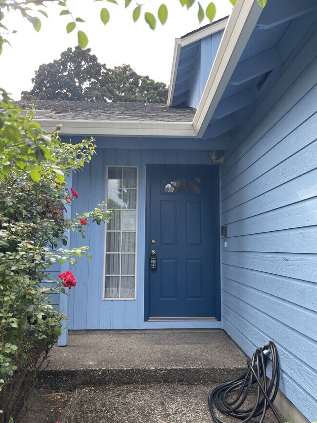Building Photo - Classic 3-Bedroom Home with Large Yard & Attached 2-Car Garage
