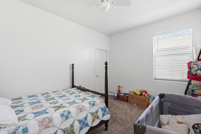 Building Photo - 30558 W Clarendon Ave