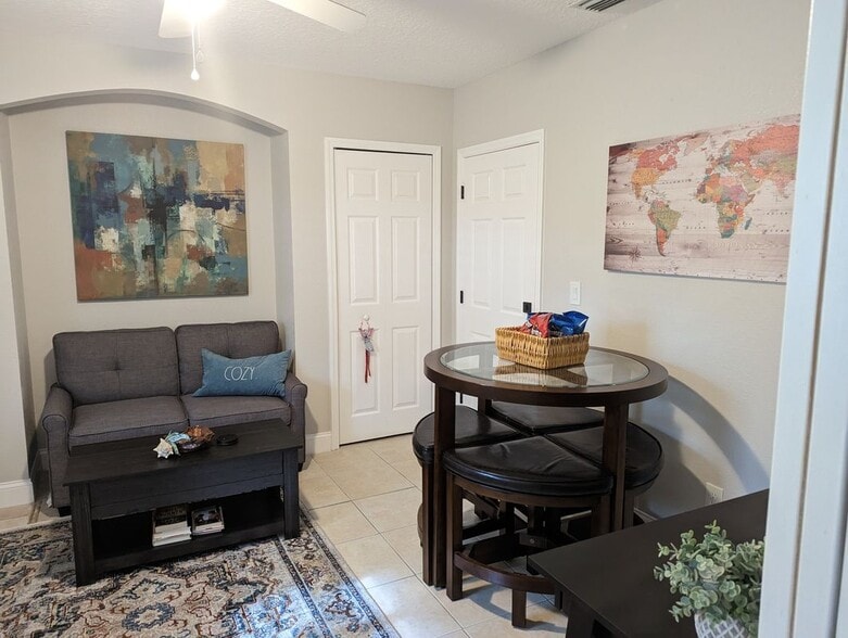 Building Photo - 3143 Elizabeth St