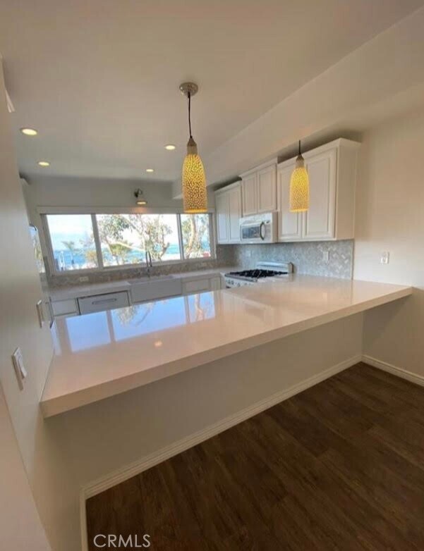 Building Photo - 577 S Coast Hwy