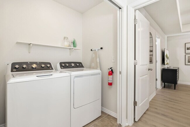 Building Photo - 3813 W Pawnee Rd