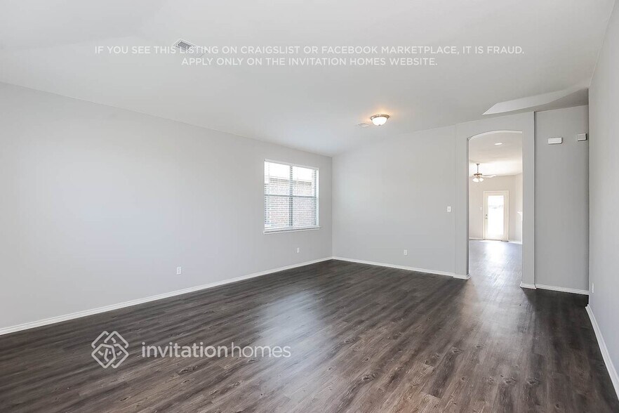 Building Photo - 8520 Muir Dr