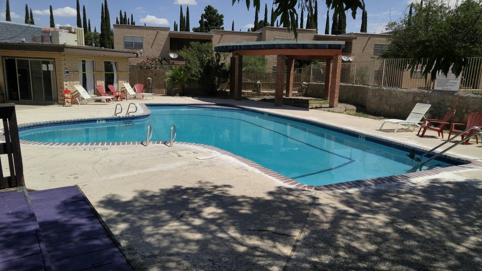 Primary Photo - Alto Mesa Apartments
