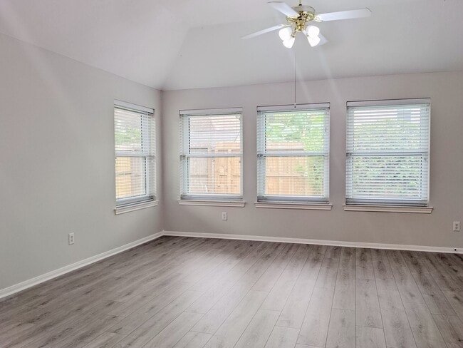 Building Photo - 4611 Rainbow Valley Ct