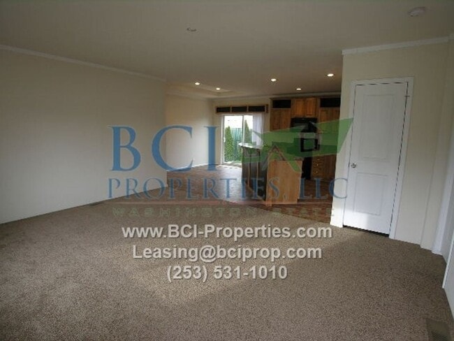 Building Photo - Welcome Home to Evergreen Place Condominiu...