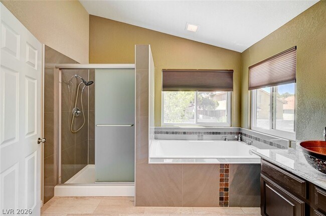 Building Photo - 2733 Brookstone Ct