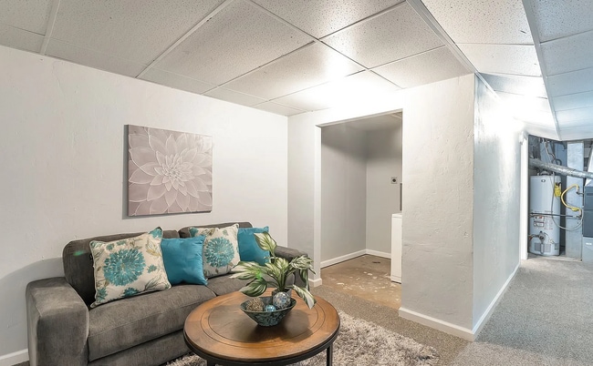 Building Photo - 3833 W 89th Way