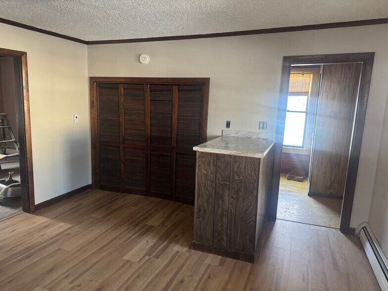 Building Photo - 21 Mason St