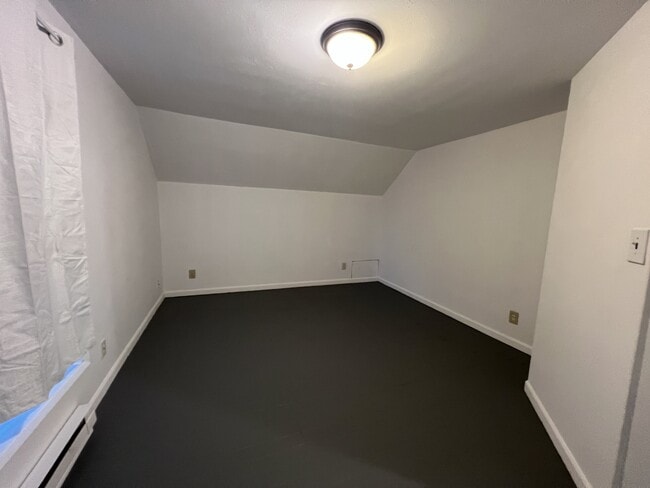 Building Photo - 13803 Marlatt Rd S