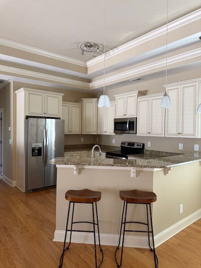 Building Photo - Pawleys Pointe