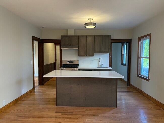Building Photo - 26 Saint Joseph Ave