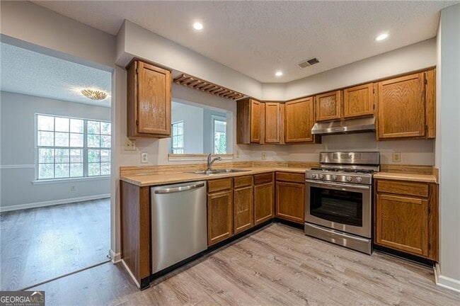 Building Photo - 6034 Coventry Cir