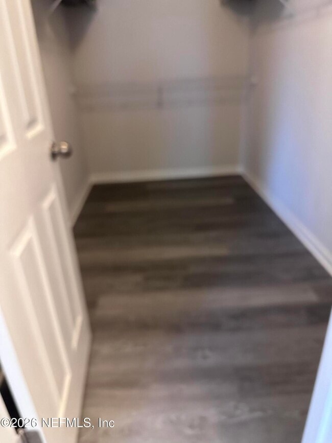 Building Photo - 352 Richmond Dr