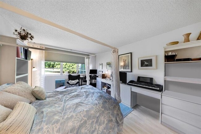 Building Photo - 901 Cypress Grove Dr