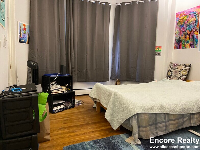 Building Photo - 61 S Huntington Ave