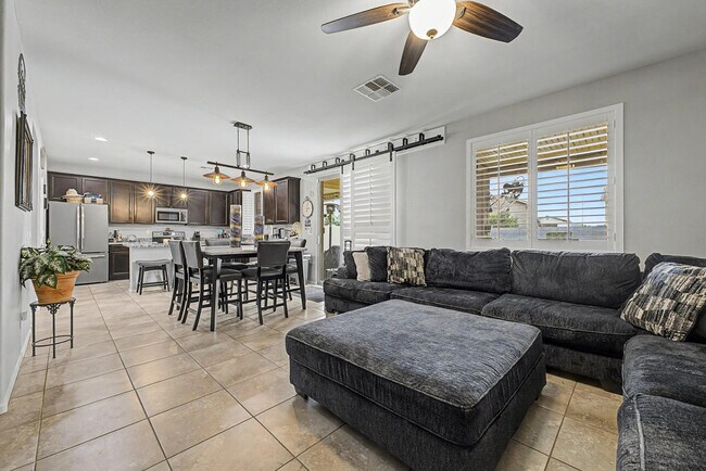 Building Photo - 18235 W Ida Ln