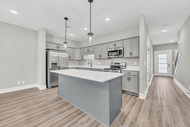 Building Photo - 1505 Jonathan Wade Cir