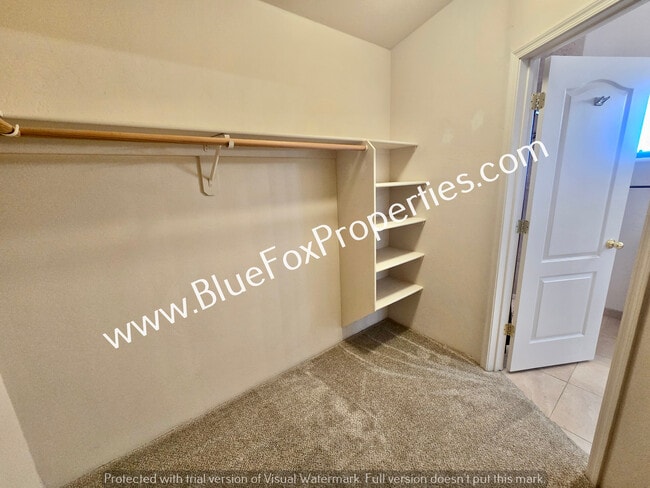 Building Photo - 2204 W Silver River Way