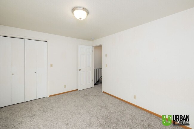 Building Photo - 3137 E 29th Ave