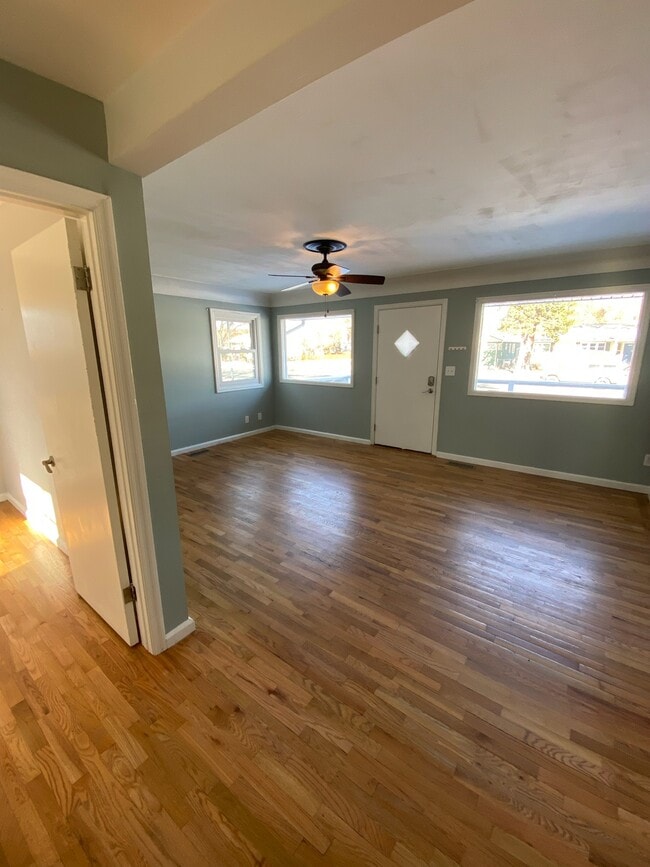 Building Photo - 1138 Avenue D