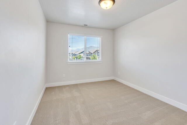 Building Photo - 261 W 630 N