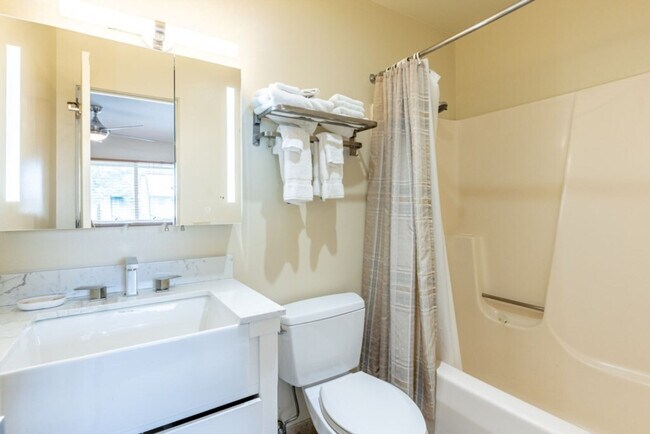 Building Photo - 4323 VT-108