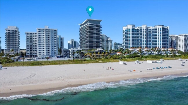 Building Photo - 5875 Collins Ave