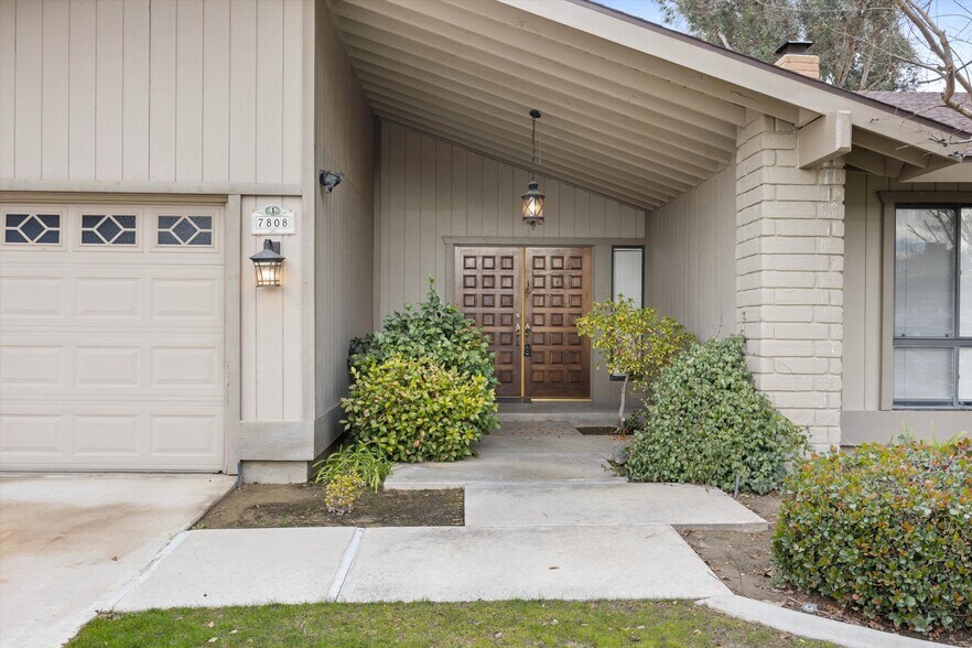 Building Photo - 7808 Selkirk Dr