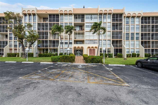Building Photo - 601 Three Islands Boulevard